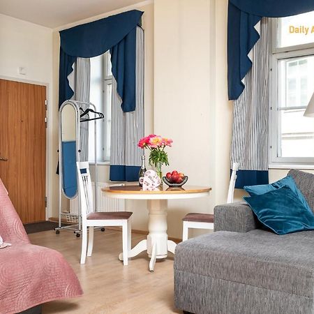 Daily Apartments - Apartment With Bath Reval Esterno foto